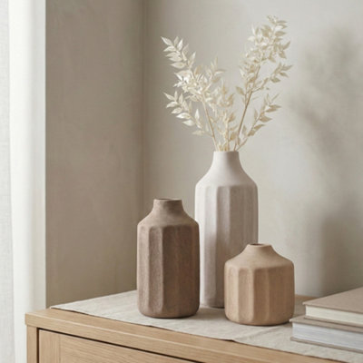 Candlelight Small Natural Ceramic Ridged Vase, Set Of 3, (H)29Cm (D)9Cm
