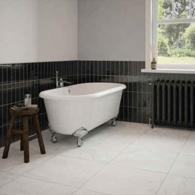 Johnson Tiles Bianco Marble Effect Matt Finish White Marble Floor Tile L600 x W600mm 4 Pack - Size: 1 x 60 x 60cm - Wilko
