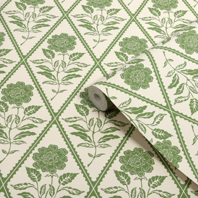 Joules Cream/Green Relaxed Eclectic & Juliette Floral Patterned Smooth Wallpaper