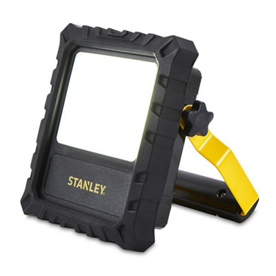 Stanley Indestructible 3.7V 10W Cordless Integrated Led Rechargeable Work Light, 1000Lm