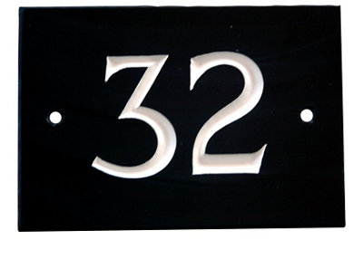 The House Nameplate Company Black & White Slate Rectangular House Number 32, (H)102Mm (W)140Mm