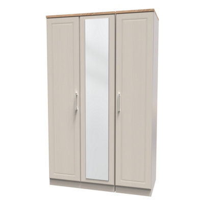 B&Q Kent Ready Assembled Traditional Matt Beige Oak Effect Large Triple Wardrobe (H)1825Mm (W)1110Mm (D)530Mm