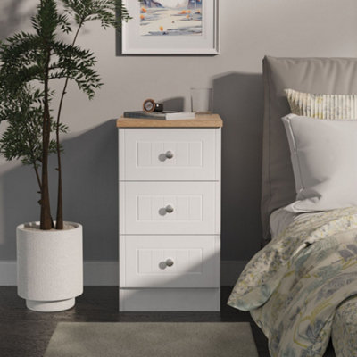 B&Q Pavia Ready Assembled Porcelain Ash Bardolino Oak Effect 3 Drawer Bedside Chest (H)692Mm (W)374Mm (D)402Mm