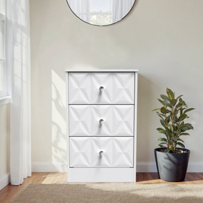 B&Q Genoa Ready Assembled Matt White No Effect 3 Drawer Bedside Chest (H)726Mm (W)450Mm (D)395Mm