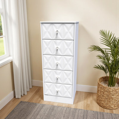 B&Q Genoa Ready Assembled Matt White No Effect 5 Drawer Bedside Chest (H)1120Mm (W)450Mm (D)395Mm