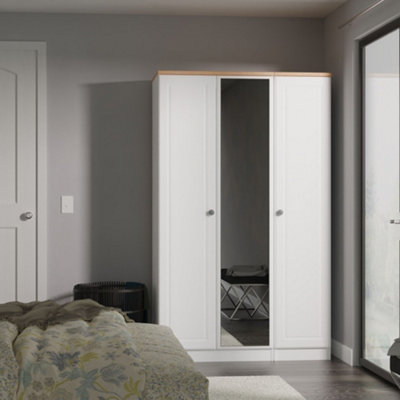 B&Q Savona Ready Assembled White Ash Bardolino Oak Effect Triple Wardrobe With 1 Mirror Door (H)1824Mm (W)1108Mm (D)530Mm