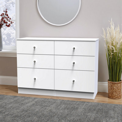 B&Q Yarmouth Ready Assembled Matt White No Effect 6 Drawer Chest (H)785Mm (W)1100Mm (D)390Mm