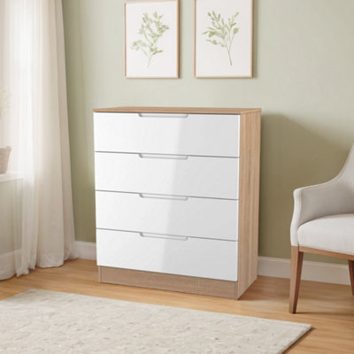 B&Q Messina Ready Assembled White & Oak 4 Drawer Wide Chest (H)875Mm (W)740Mm (D)390Mm