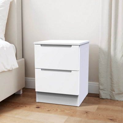 B&Q Messina Ready Assembled Matt White No Effect 2 Drawer Bedside Chest (H)495Mm (W)370Mm (D)390Mm