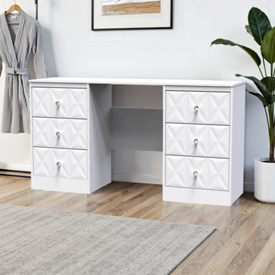 B&Q Genoa Ready Assembled Matt White 6 Drawer Non-Extendable Dressing Table (H)785Mm (W)1248Mm (D)390Mm