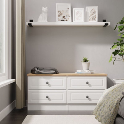 B&Q Savona Ready Assembled White Ash Bardolino Oak Effect 4 Drawer Chest (H)502Mm (W)1098Mm (D)400Mm