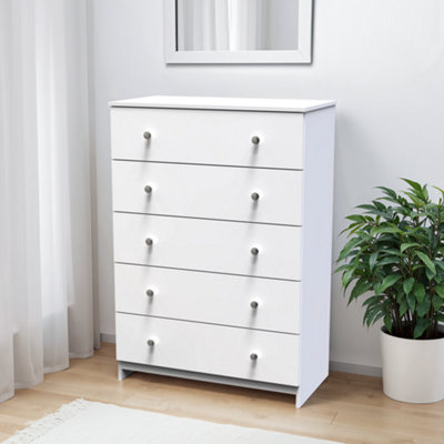 B&Q Yarmouth Ready Assembled Matt White No Effect 5 Drawer Wide Chest (H)1067Mm (W)740Mm (D)390Mm
