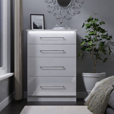 B&Q Pisa Ready Assembled Matt White Built-In Lighting 4 Drawer Chest (H)1074Mm (W)765Mm (D)415Mm