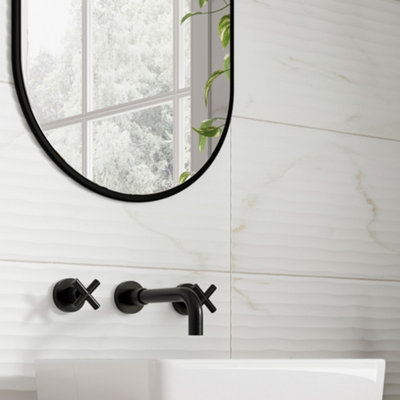 B&Q Beatrice White & Gold Matt Décor Marble Effect Textured Ceramic Indoor Wall Tile, Pack Of 8, (L)600Mm (W)300Mm