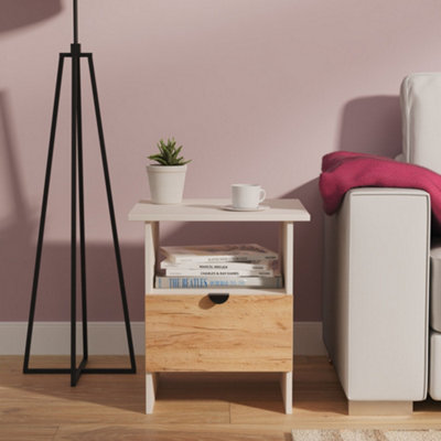 B&Q Kashmir Varese Matt Oak Effect 1 Drawer Non-Extendable Side Table (H)495Mm (W)440Mm (D)440Mm