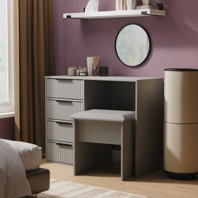 B&Q Ancona Matt Dusk Grey 4 Drawer Non-Extendable Dressing Table (H)759Mm (W)970Mm (D)392Mm