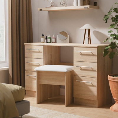 B&Q Bergamo Ready Assembled Bardolino Oak Effect 6 Drawer Desk (H)792Mm (W)1278Mm (D)393Mm