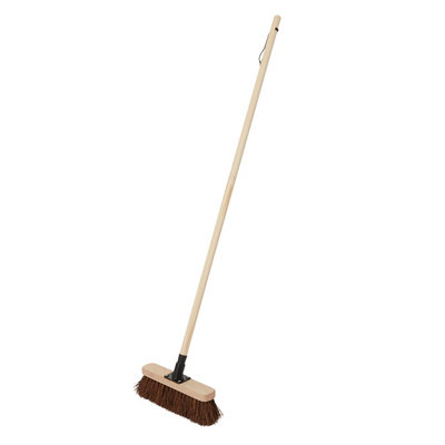 B&Q Straight Stiff Bassine Indoor & Outdoor Broom, (W)300Mm