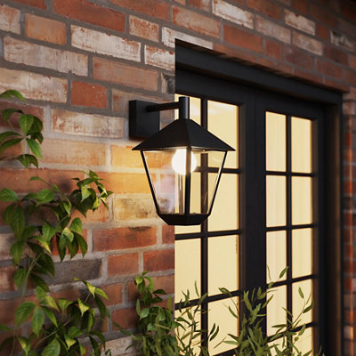 Goodhome Docker Fixed Matt Black Mains-Powered Outdoor Down Wall Light