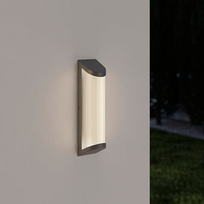 Goodhome Bevel Fixed Matt Anthracite Mains-Powered Integrated Led Outdoor Contemporary Wall Light 520Lm