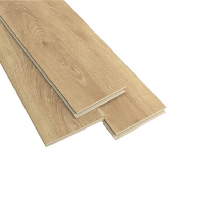 Goodhome Southwell Natural Oak Effect Laminate Flooring Sample