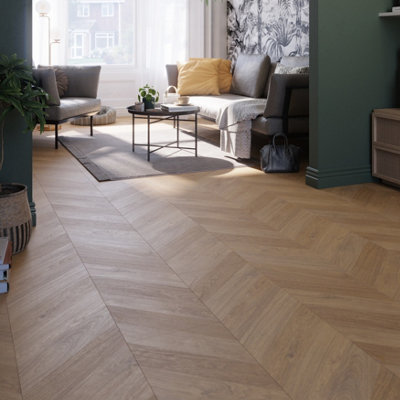 Goodhome Leyton Honey Chevron Wood Effect Laminate Flooring, 1.72M²