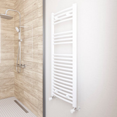 Flomasta Curved White 1555Btu Vertical Towel Radiator (W)450Mm X (H)1100Mm