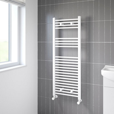 Flomasta Flat White 1671Btu Vertical Towel Radiator (W)450Mm X (H)1200Mm