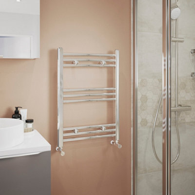 Goodhome Leyburn Chrome Effect 580Btu Vertical Towel Radiator (W)500Mm X (H)700Mm