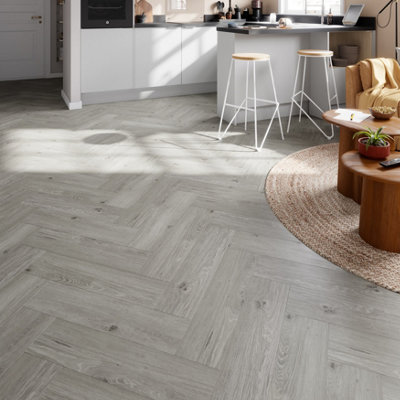 Goodhome Mambo Lulea Grey Natural Wood Effect Synchronised Herringbone Click Vinyl Planks, 2.24M²