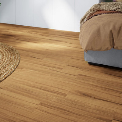 Goodhome Baila Natural Oak Wood Effect Textured Click Vinyl Planks, 2.2M²