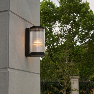 Goodhome Phuket Fixed Matt Black Mains-Powered Outdoor Wall Light