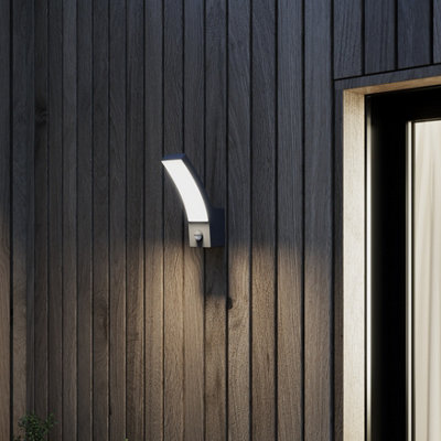 Goodhome Gambell Fixed Matt Dark Grey Integrated Led Pir With Motion Sensor Outdoor Wall Light 10W