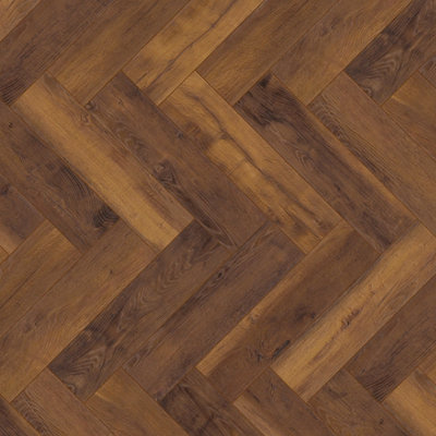 Goodhome Chesterfield Dark Brown Natural Oak Effect Synchronic Laminate Flooring Sample
