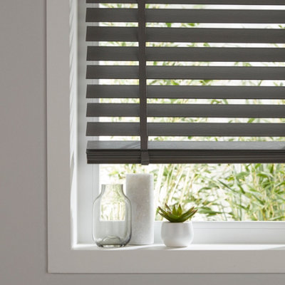 Goodhome Lone Grey Pvc Venetian Blind (W)180Cm (L)180Cm