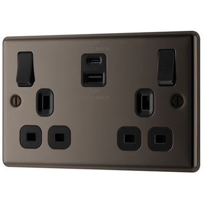 Goodhome Black Nickel Double 13A Raised Rounded Switched Screwed Socket With Usb, X2 & Black Inserts