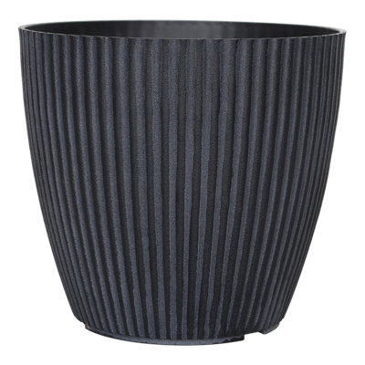 Verve Black Ribbed Recycled Plastic Plant Pot (Dia) 35Cm, (H)33Cm