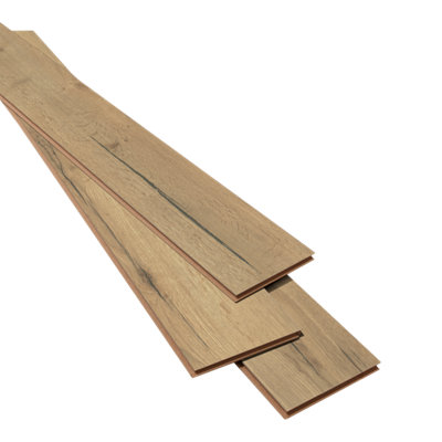 Goodhome Leominster Natural Wood Effect Structured Laminate Flooring Sample