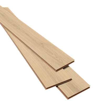 Goodhome Broadstairs Natural Wood Effect Structured Laminate Flooring Sample
