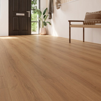 Goodhome Dovercourt Honey Natural Golden Oak Effect Structured Laminate Flooring, 1.99M²