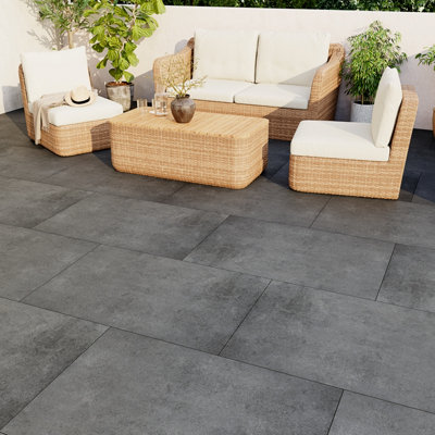 Goodhome Paski Anthracite Matt Concrete Effect Textured Porcelain Outdoor Floor Tile, Pack Of 1, (L)900Mm (W)600Mm
