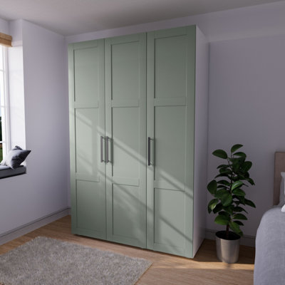 B&Q Atomia Contemporary Matt Reed Green Tall Triple Wardrobe (H)2247Mm (W)1000Mm (D)580Mm
