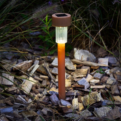 B&Q Yellow Solar-Powered 3Lm Integrated Led Outdoor Stake Light