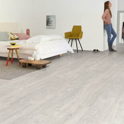 Quick-Step Aquanto Grey Wood Plank Oak Effect Laminate Flooring, 1.835M²