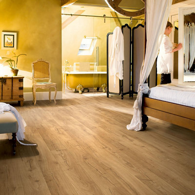 Quick-Step Aquanto Classic Wood Planks Oak Effect Laminate Flooring, 1.835M²